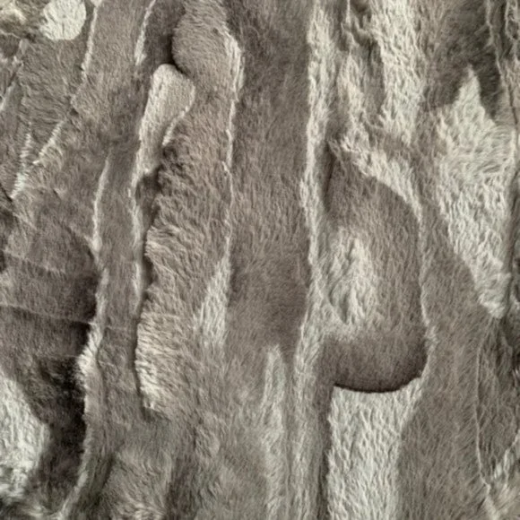 Lovesac Footsac Silver Liger Phur Blanket - Picture 3 of 3